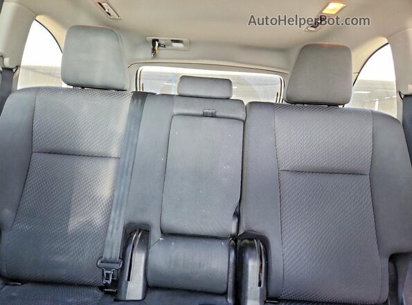 5TDBZRFH6HS437798 2017 TOYOTA HIGHLANDER White Rear seats view