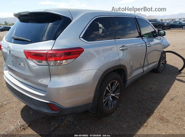 5TDBZRFH6JS821523 2018 TOYOTA HIGHLANDER Silver Trasero derecho