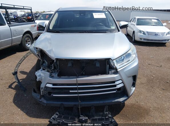 5TDBZRFH6JS821523 2018 TOYOTA HIGHLANDER Silver Vista del cuadro de instrumentos