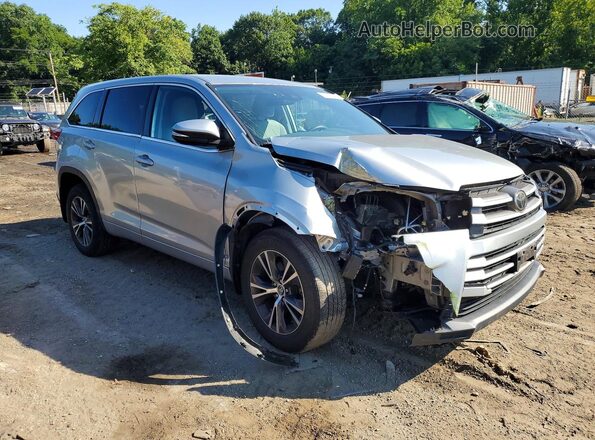5TDBZRFH6JS888011 2018 TOYOTA HIGHLANDER Silver წინა მარჯვენა