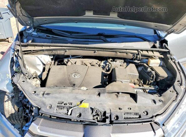 5TDBZRFH6JS888011 2018 TOYOTA HIGHLANDER Silver ძრავის განყოფილების ხედი