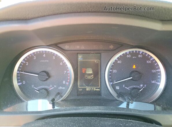 5TDBZRFH6JS888011 2018 TOYOTA HIGHLANDER Silver ხელსაწყოთა პანელის ხედი