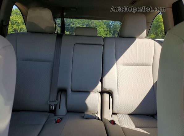 5TDBZRFH6JS888011 2018 TOYOTA HIGHLANDER Silver უკანა სავარძლების ხედი