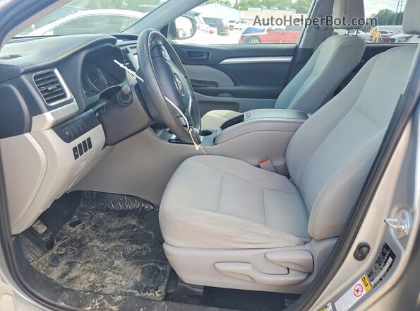 5TDBZRFH6KS928735 2019 TOYOTA HIGHLANDER Silver Սալոնի դիմացի տեսք