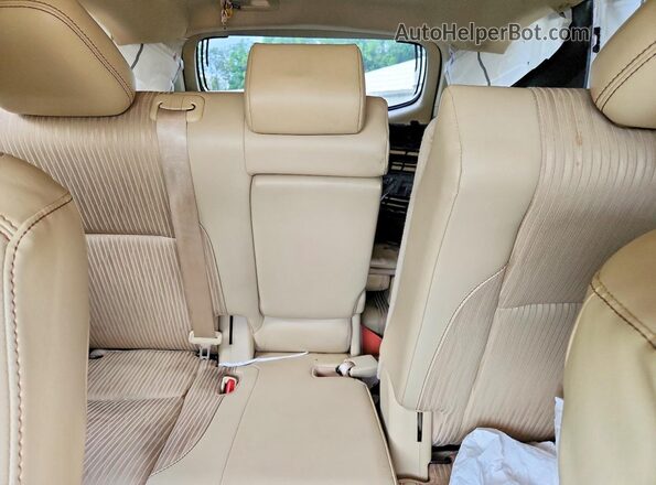 5TDBZRFH6KS993214 2019 TOYOTA HIGHLANDER White Вид задніх сидінь