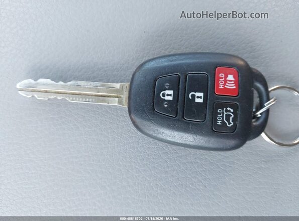 5TDBZRFH7HS374369 2017 TOYOTA HIGHLANDER Gray Widok deski rozdzielczej