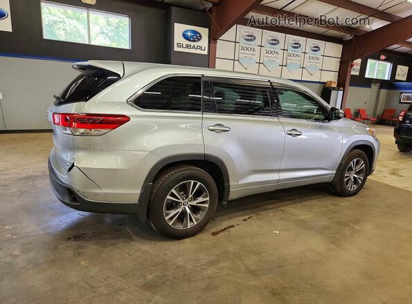 5TDBZRFH7HS379670 2017 TOYOTA HIGHLANDER Silver Tył prawy