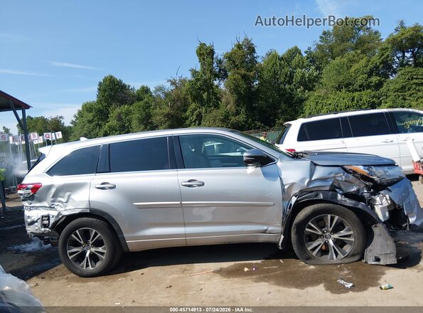 5TDBZRFH7JS896814 2018 TOYOTA HIGHLANDER Silver 