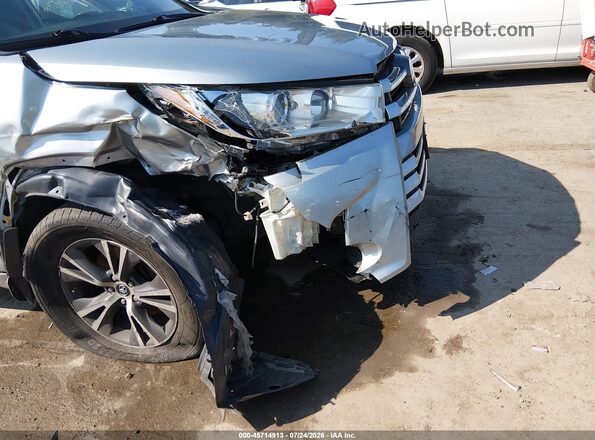 5TDBZRFH7JS896814 2018 TOYOTA HIGHLANDER Silver 