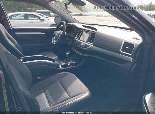 5TDBZRFH8JS803704 2018 TOYOTA HIGHLANDER Black Widok wnętrza z przodu