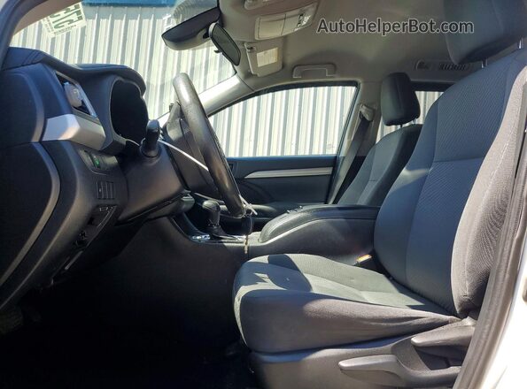 5TDBZRFH9KS724205 2019 TOYOTA HIGHLANDER White Widok wnętrza z przodu