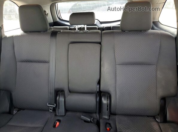5TDBZRFHXKS972821 2019 TOYOTA HIGHLANDER Серебряный Вид задних сидений