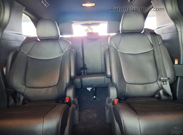 5TDCSKFC0SS214605 2025 TOYOTA SIENNA Black Rear seats view