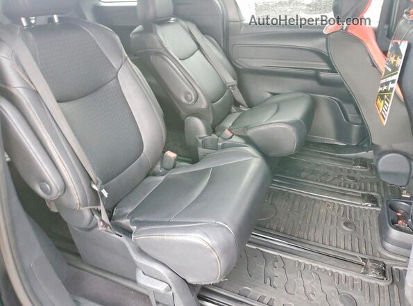 5TDCSKFC2SS201631 2025 TOYOTA SIENNA Black უკანა სალონის ხედი