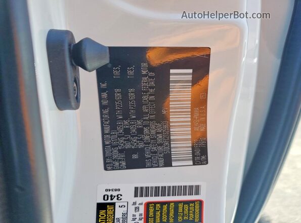 5TDCSKFC2TS259823 2026 TOYOTA SIENNA White Widok naklejki z numerem VIN