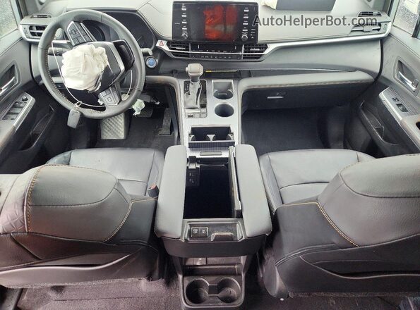5TDCSKFC8RS144751 2024 TOYOTA SIENNA Gray Vista del salpicadero