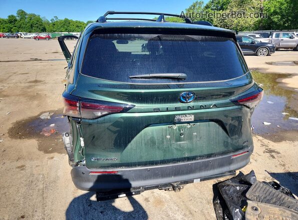5TDCSKFC8SS197620 2025 TOYOTA SIENNA Green Rear view