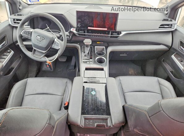 5TDCSKFC9TS227533 2026 TOYOTA SIENNA White Vista del salpicadero