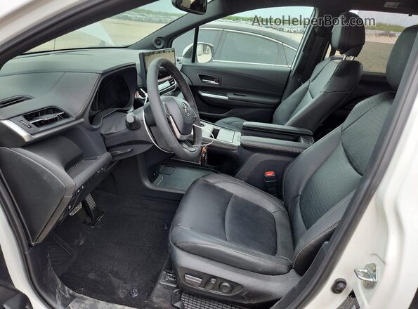 5TDCSKFC9TS227533 2026 TOYOTA SIENNA White Vista interior delantera