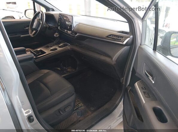 5TDCSKFCXPS087112 2023 TOYOTA SIENNA Silver წინა სალონის ხედი