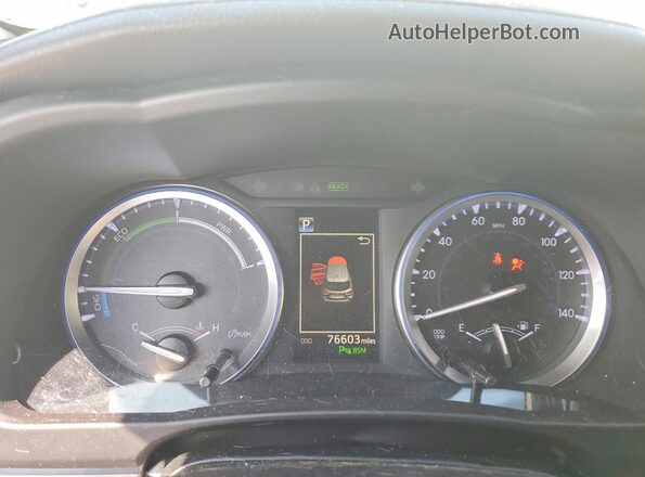 5TDDGRFH7JS042744 2018 TOYOTA HIGHLANDER Белый Вид щитка приборов