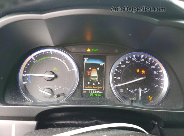 5TDDGRFHXJS044908 2018 TOYOTA HIGHLANDER White Вид щитка приладів