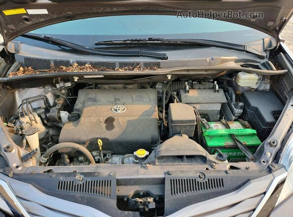 5TDDK3DC0GS138002 2016 TOYOTA SIENNA Серый Вид задней части салона
