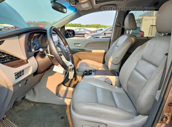 5TDDK3DC0GS138002 2016 TOYOTA SIENNA Серый Вид салона спереди