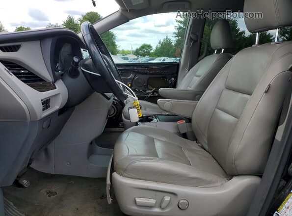 5TDDK3DC0GS139568 2016 TOYOTA SIENNA Черный Вид салона спереди