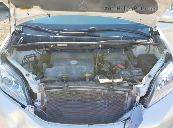 5TDDK3DC8GS131010 2016 TOYOTA SIENNA White Вид підкапотного простору