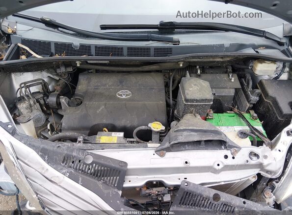 5TDDK3DC8GS135297 2016 TOYOTA SIENNA Silver Vista trasera