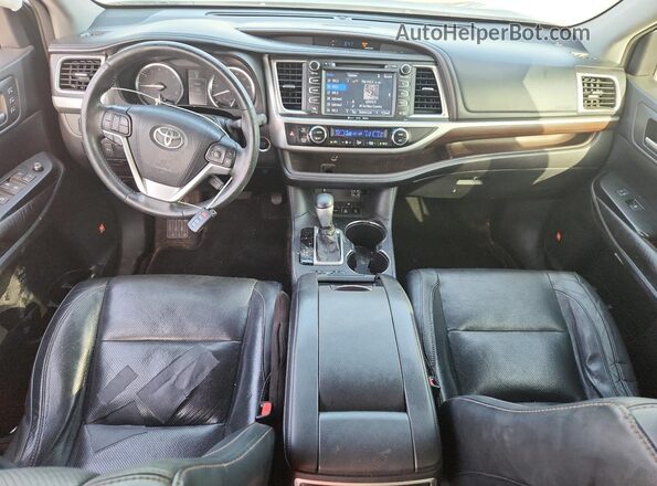 5TDDKRFH2GS246472 2016 TOYOTA HIGHLANDER Черный Вид панели приборов