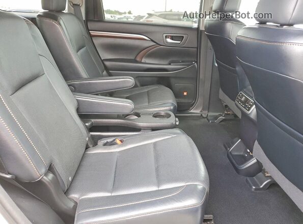 5TDDKRFH4GS267744 2016 TOYOTA HIGHLANDER White Rear interior view