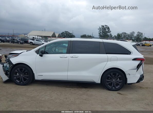 5TDDRKEC2MS068244 2021 TOYOTA SIENNA White 360 interior view
