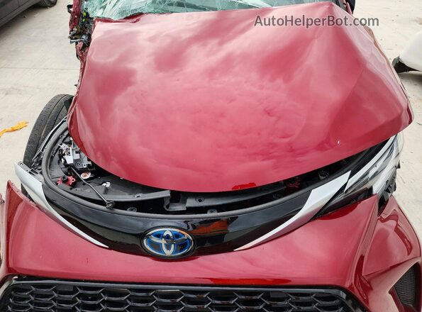 5TDDRKEC3PS159432 2023 TOYOTA SIENNA Red ძრავის განყოფილების ხედი