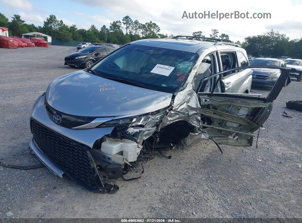5TDDRKEC6PS146254 2023 TOYOTA SIENNA Серебряный Передняя левая четверть