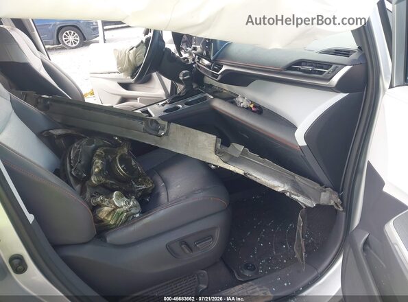 5TDDRKEC6PS146254 2023 TOYOTA SIENNA Серебряный Вид салона спереди