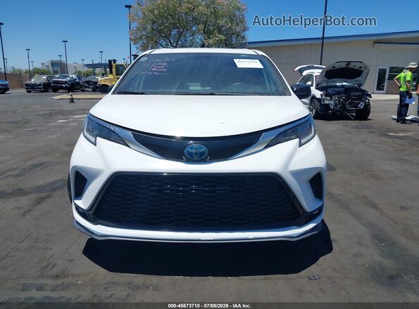 5TDDRKEC9MS001799 2021 TOYOTA SIENNA Белый Вид задней части салона