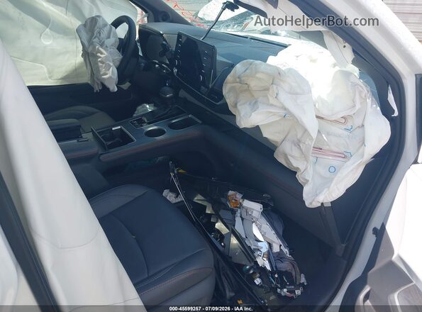 5TDDRKECXMS004131 2021 TOYOTA SIENNA Белый Вид салона спереди