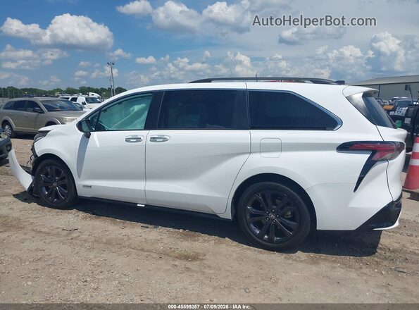 5TDDRKECXMS004131 2021 TOYOTA SIENNA Белый Вид задней части салона
