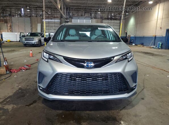 5TDDSKFC0PS093313 2023 TOYOTA SIENNA Silver Front view