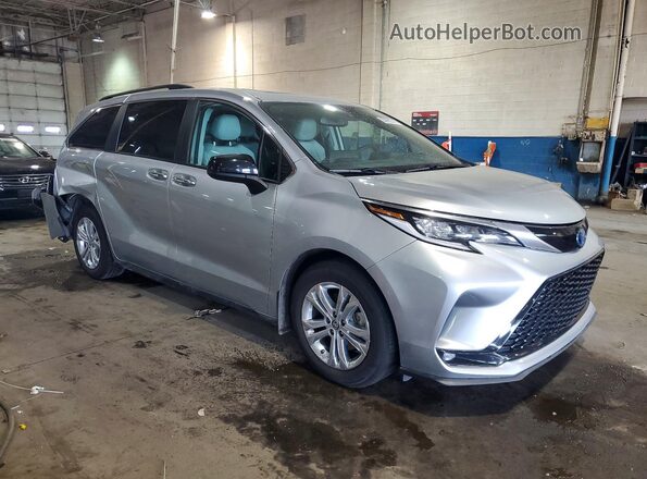 5TDDSKFC0PS093313 2023 TOYOTA SIENNA Silver Front right