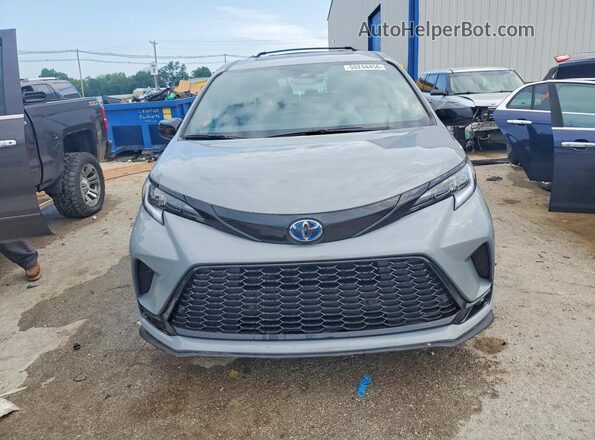 5TDDSKFC1SS198368 2025 TOYOTA SIENNA Silver Вид спереду