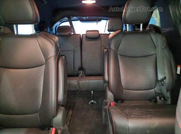 5TDDSKFC1SS198368 2025 TOYOTA SIENNA Silver Вид задніх сидінь