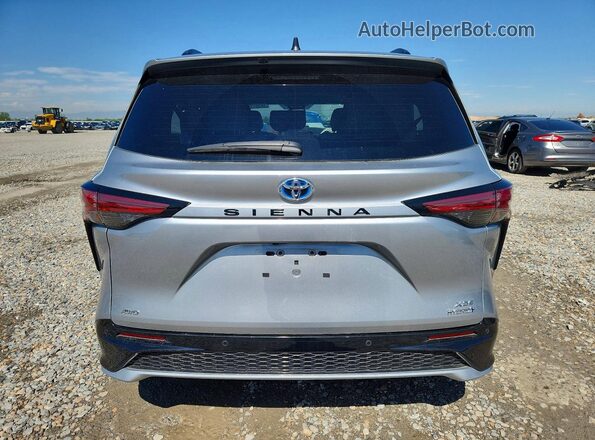 5TDDSKFC3RS146332 2024 TOYOTA SIENNA Silver Widok z tyłu