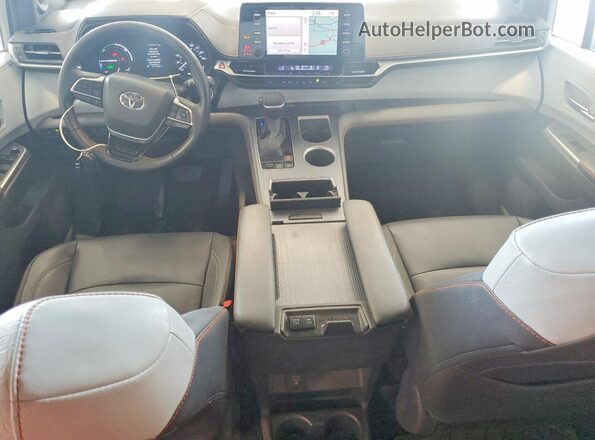 5TDDSKFC7MS007247 2021 TOYOTA SIENNA Silver წინა პანელის ხედი