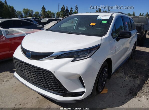 5TDDSKFC9RS129731 2024 TOYOTA SIENNA White Առջևի ձախ երեք քառորդ տեսարան