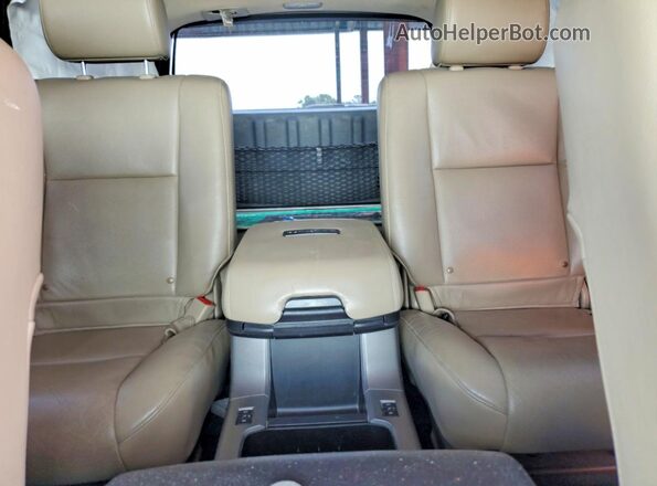 5TDDW5G16GS143277 2016 TOYOTA SEQUOIA White Հետևի նստատեղերի տեսք