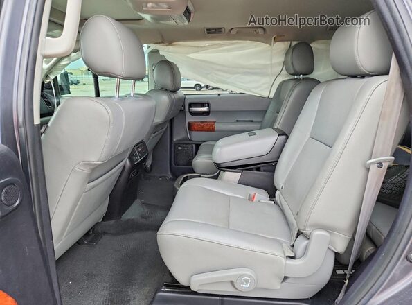 5TDDY5G17JS161692 2018 TOYOTA SEQUOIA Charcoal Vista interior trasera