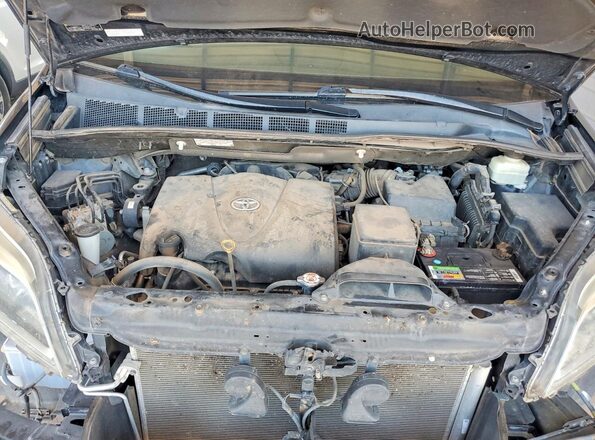 5TDDZ3DC0HS160904 2017 TOYOTA SIENNA Black Սալոնի հետևի տեսք